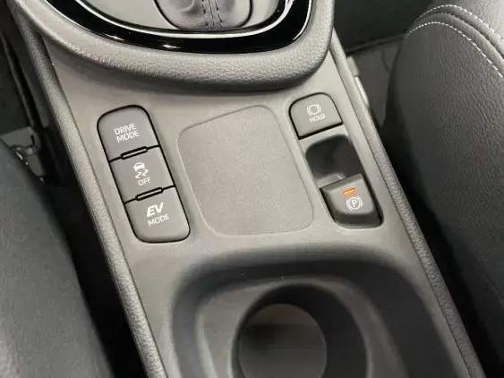 TOYOTA YARIS IV - voiture de démonstration - Photo 21