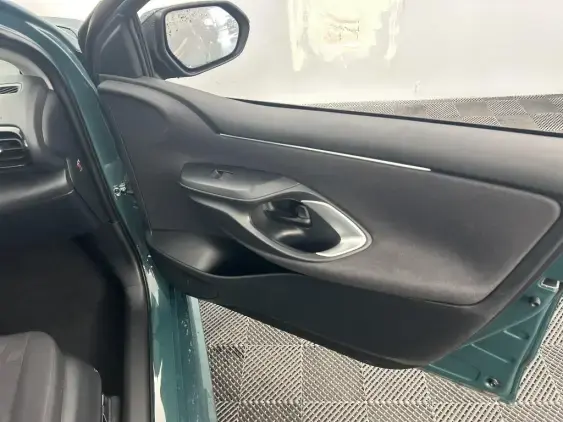 TOYOTA YARIS IV - voiture de démonstration - Photo 20