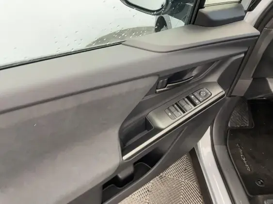 TOYOTA C-HR+ ELECTRIQUE II - voiture de démonstration - Photo 19