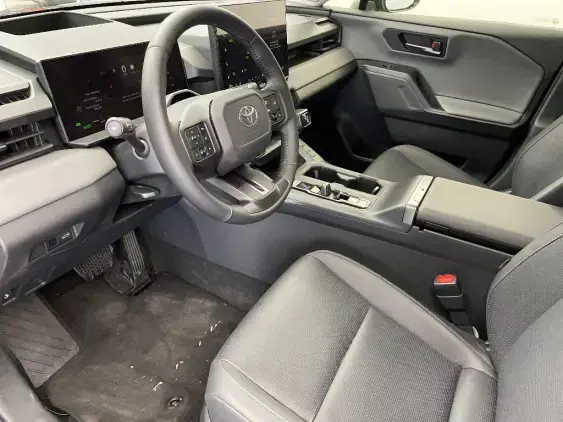 TOYOTA RAV 4 VI - voiture de démonstration - Photo 18
