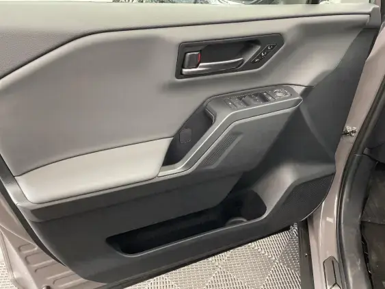 TOYOTA RAV 4 VI - voiture de démonstration - Photo 19