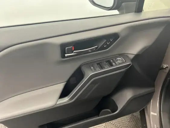 TOYOTA RAV 4 VI - voiture de démonstration - Photo 19