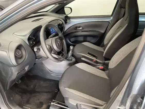 TOYOTA AYGO X - voiture de démonstration - Photo 18
