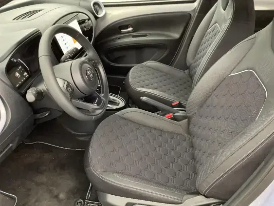TOYOTA AYGO X - voiture de démonstration - Photo 18