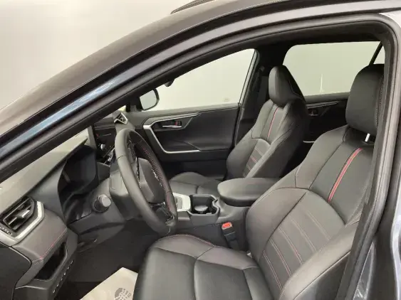 TOYOTA RAV4 V - voiture de démonstration - Photo 18