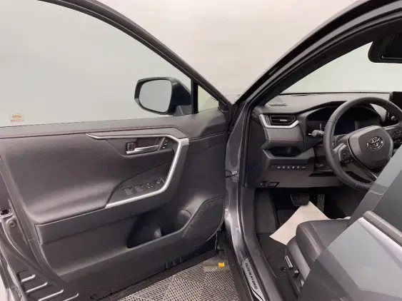 TOYOTA RAV4 V - voiture de démonstration - Photo 19