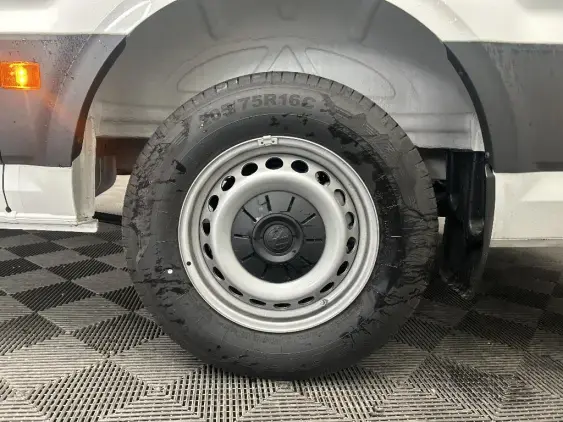 VOLKSWAGEN CRAFTER II - voiture de démonstration - Photo 21