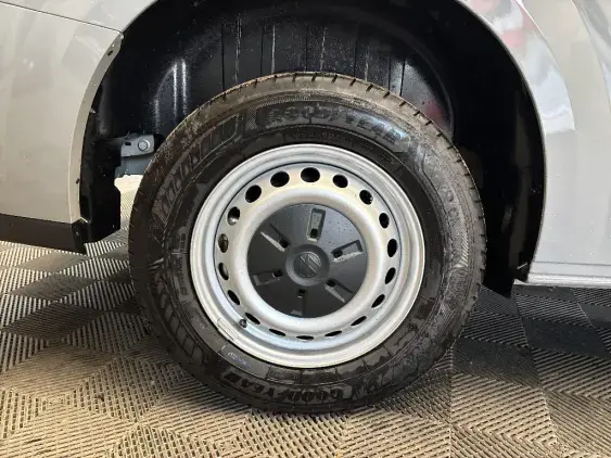 VOLKSWAGEN TRANSPORTER VU T7 - voiture de démonstration - Photo 25