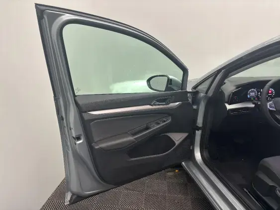 VOLKSWAGEN GOLF VIII - voiture de démonstration - Photo 18