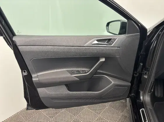 VOLKSWAGEN POLO VI - voiture de démonstration - Photo 19