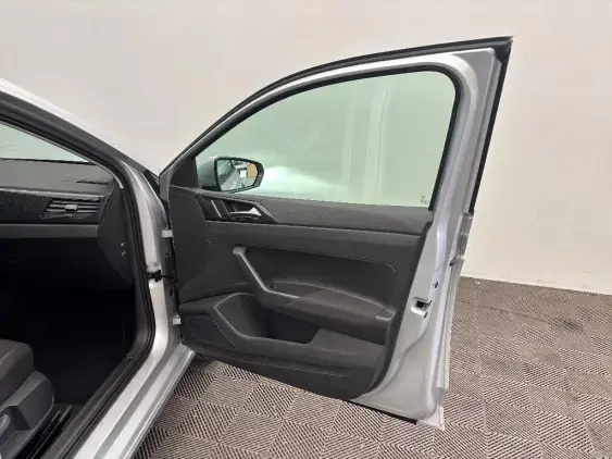 VOLKSWAGEN POLO VI - voiture de démonstration - Photo 20