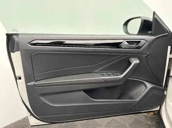 VOLKSWAGEN T-ROC CABRIOLET I - voiture de démonstration - Photo 17