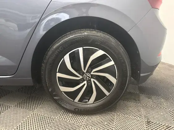VOLKSWAGEN POLO VI - voiture de démonstration - Photo 24