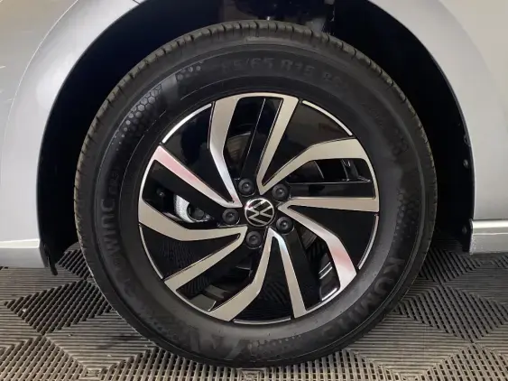 VOLKSWAGEN POLO VI - voiture de démonstration - Photo 18