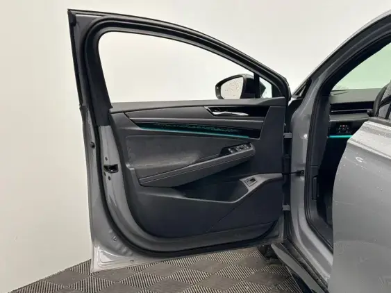 VOLKSWAGEN ID.7 - voiture de démonstration - Photo 17