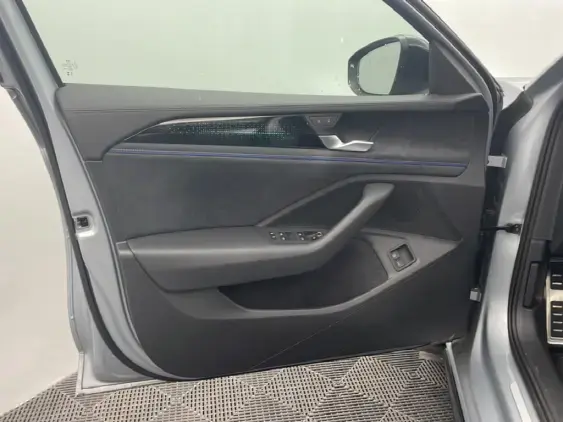 VOLKSWAGEN PASSAT SW IX - voiture de démonstration - Photo 18