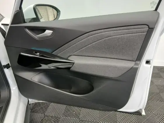 VOLKSWAGEN ID.3 - voiture de démonstration - Photo 18