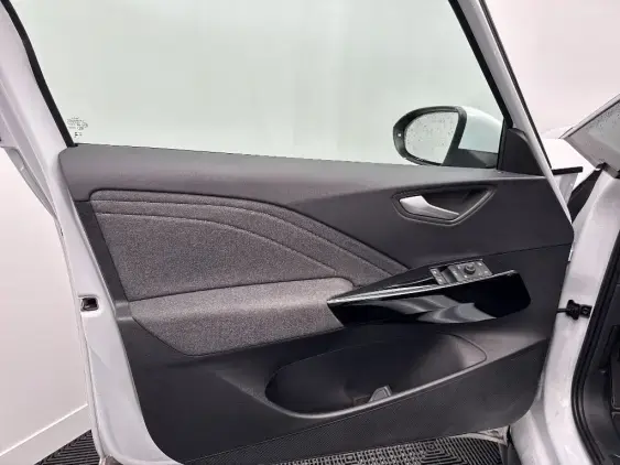 VOLKSWAGEN ID.3 - voiture de démonstration - Photo 17