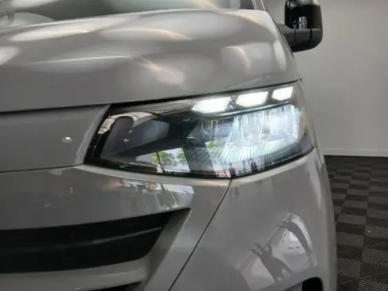 VOLKSWAGEN CARAVELLE T7 - voiture de démonstration - Photo 17
