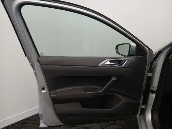 VOLKSWAGEN POLO VI - voiture de démonstration - Photo 17