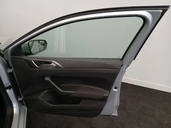 VOLKSWAGEN POLO VI - voiture de démonstration - Photo 18