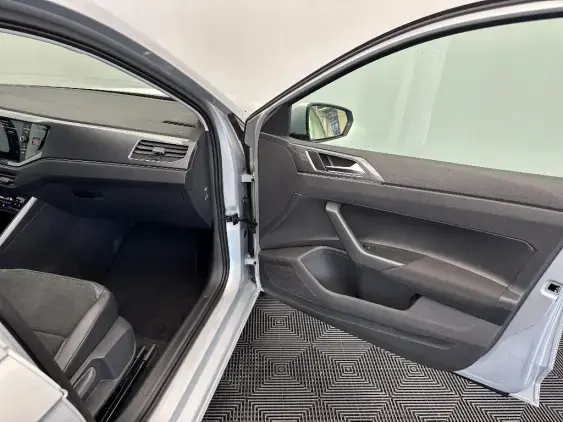 VOLKSWAGEN POLO VI - voiture de démonstration - Photo 18