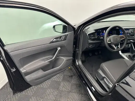 VOLKSWAGEN POLO VI - voiture de démonstration - Photo 17