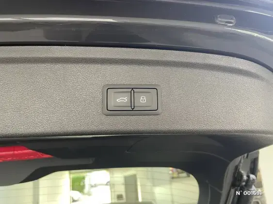 AUDI A3 SPORTBACK IV - voiture d'occasion - Photo 25