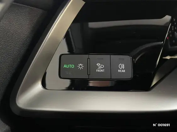 AUDI A3 SPORTBACK IV - voiture d'occasion - Photo 29