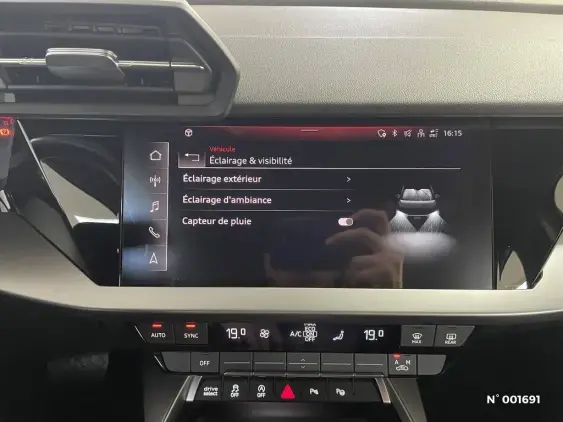 AUDI A3 SPORTBACK IV - voiture d'occasion - Photo 37