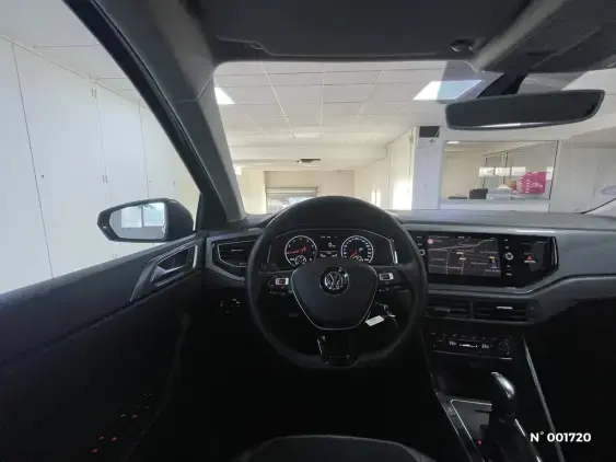 VOLKSWAGEN POLO V - voiture d'occasion - Photo 2