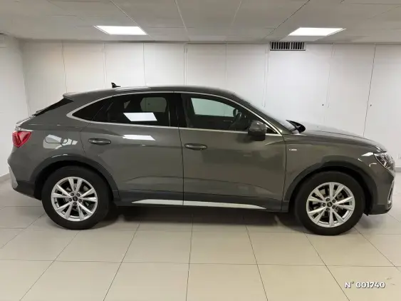 AUDI Q3 SPORTBACK - voiture d'occasion - Photo 11