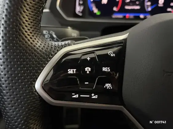 VOLKSWAGEN TIGUAN III - voiture d'occasion - Photo 29