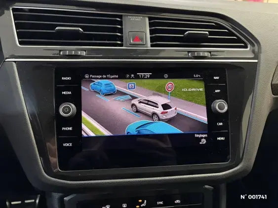 VOLKSWAGEN TIGUAN III - voiture d'occasion - Photo 37