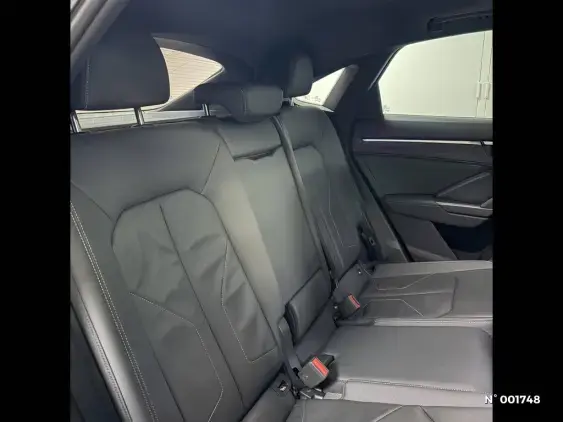 AUDI Q3 - voiture d'occasion - Photo 19