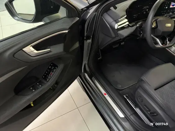 AUDI A5 AVANT - voiture d'occasion - Photo 25