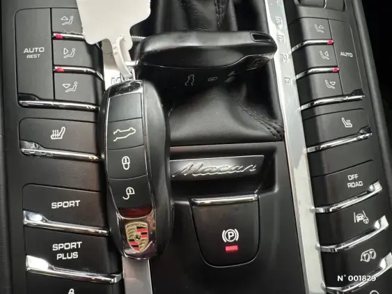 PORSCHE MACAN - voiture d'occasion - Photo 17