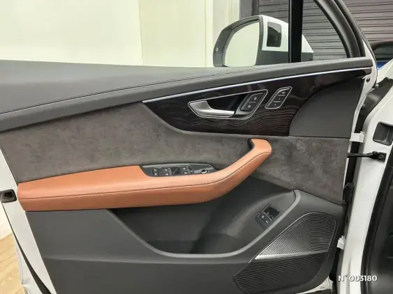 AUDI Q7 - voiture d'occasion - Photo 17