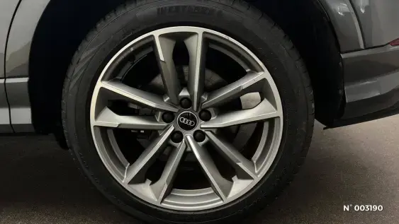 AUDI Q3 - voiture d'occasion - Photo 2