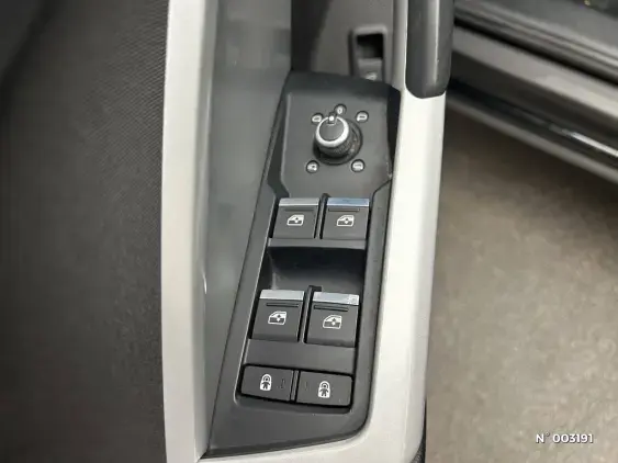 AUDI Q3 SPORTBACK - voiture d'occasion - Photo 17