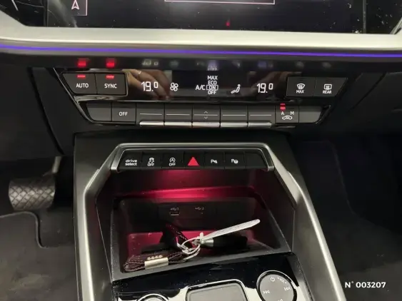 AUDI A3 BERLINE IV - voiture d'occasion - Photo 19