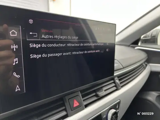 AUDI A4 AVANT V - voiture d'occasion - Photo 30