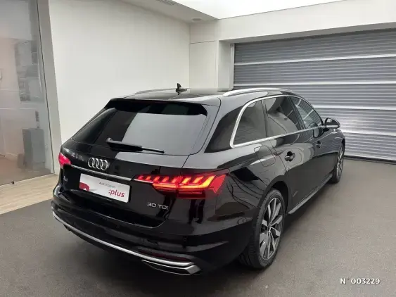 AUDI A4 AVANT V - voiture d'occasion - Photo 10