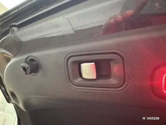 MERCEDES CLASSE CLS III - voiture d'occasion - Photo 24