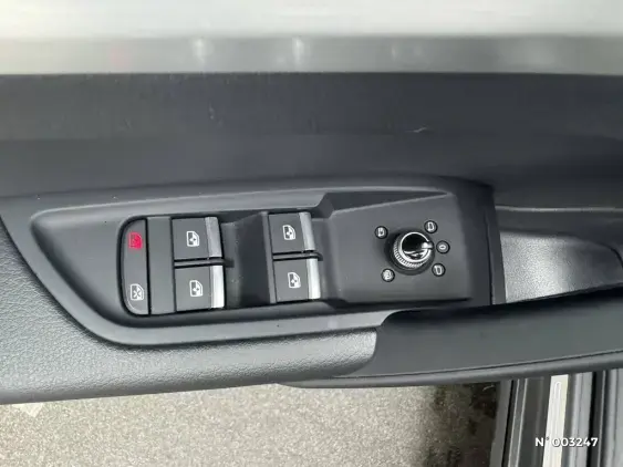 AUDI A3 SPORTBACK IV - voiture d'occasion - Photo 19