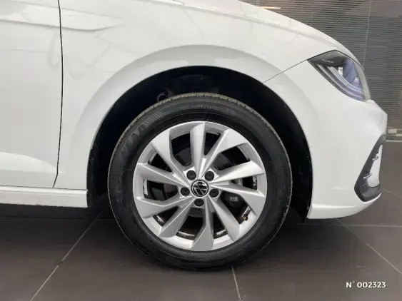 VOLKSWAGEN POLO V - voiture d'occasion - Photo 6