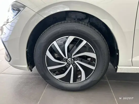 VOLKSWAGEN POLO V - voiture d'occasion - Photo 19