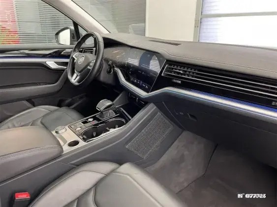 VOLKSWAGEN TOUAREG - voiture d'occasion - Photo 12