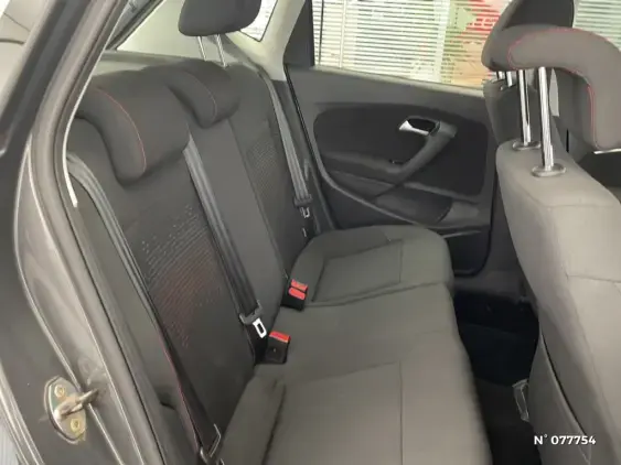 VOLKSWAGEN POLO V - voiture d'occasion - Photo 9