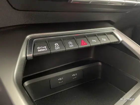 AUDI A3 SPORTBACK IV - voiture d'occasion - Photo 31